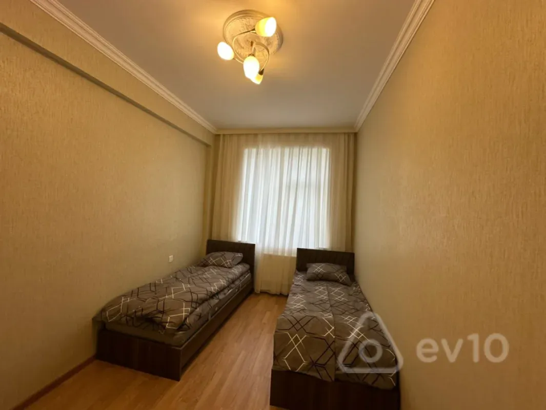 Kirayə verilir 3 otaqlı yeni tikili 85 m²