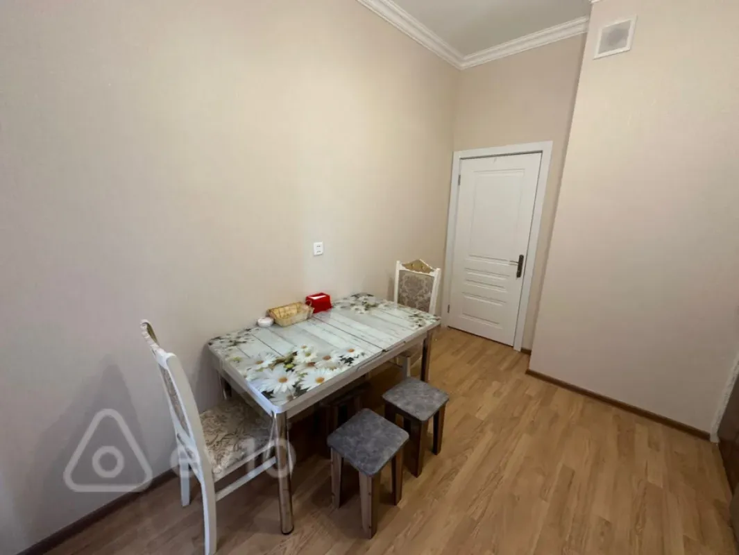 Kirayə verilir 3 otaqlı yeni tikili 85 m²