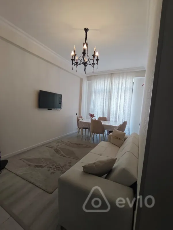 Kirayə verilir 2 otaqlı yeni tikili 50 m²