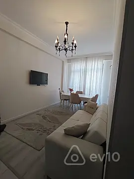 Kirayə verilir 2 otaqlı yeni tikili 50 m²