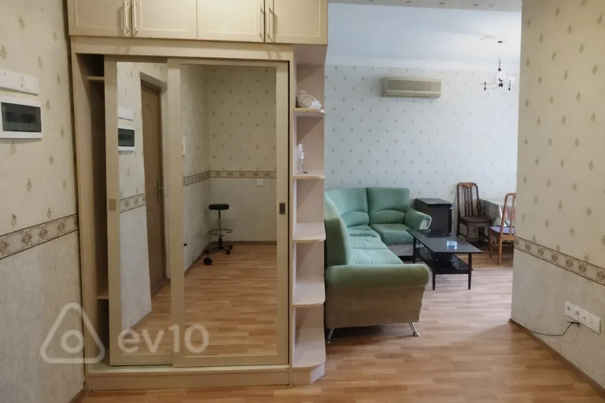 Satılır 3 otaqlı yeni tikili 76 m²