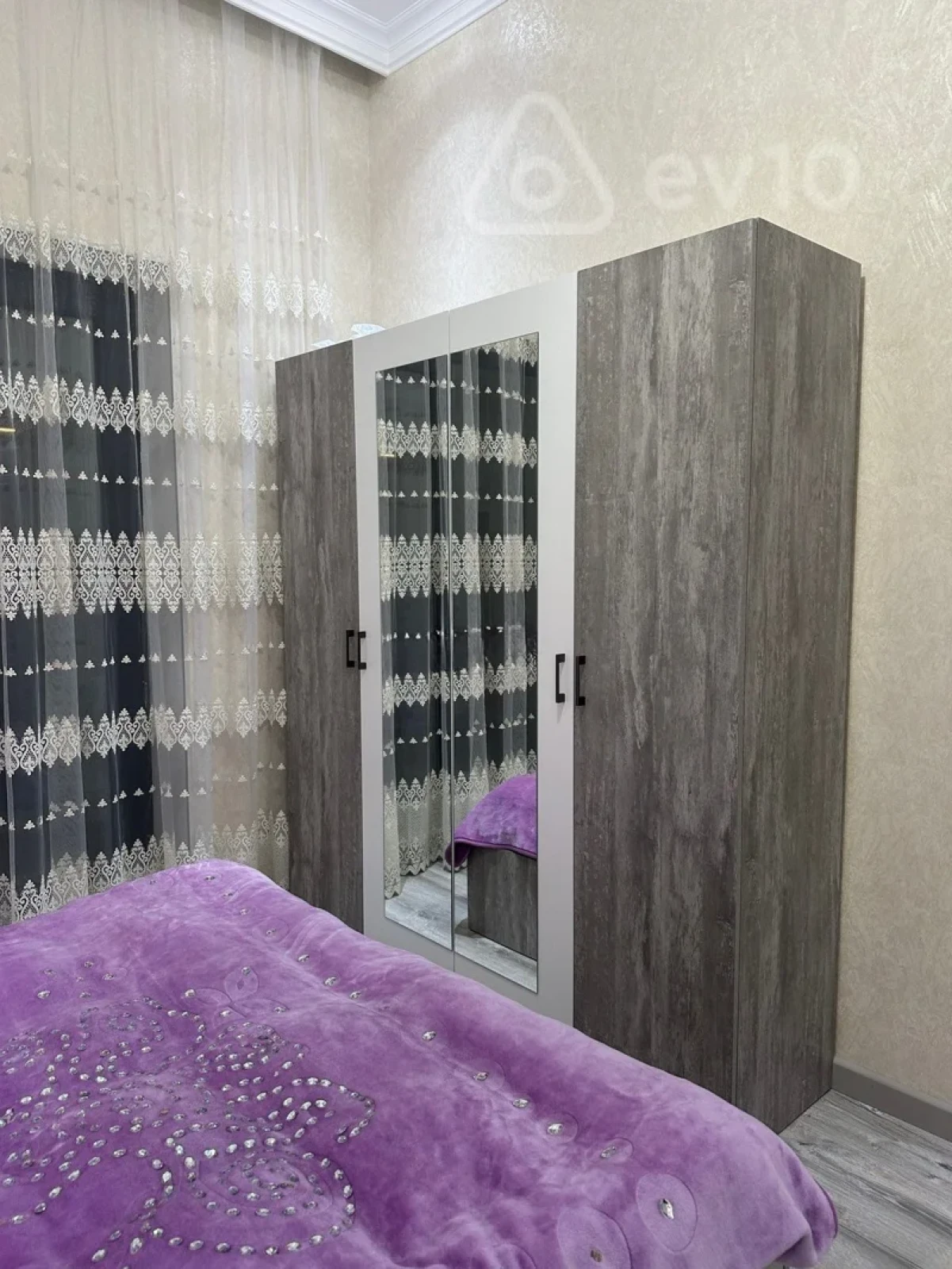 Kirayə verilir 2 otaqlı yeni tikili 60 m²