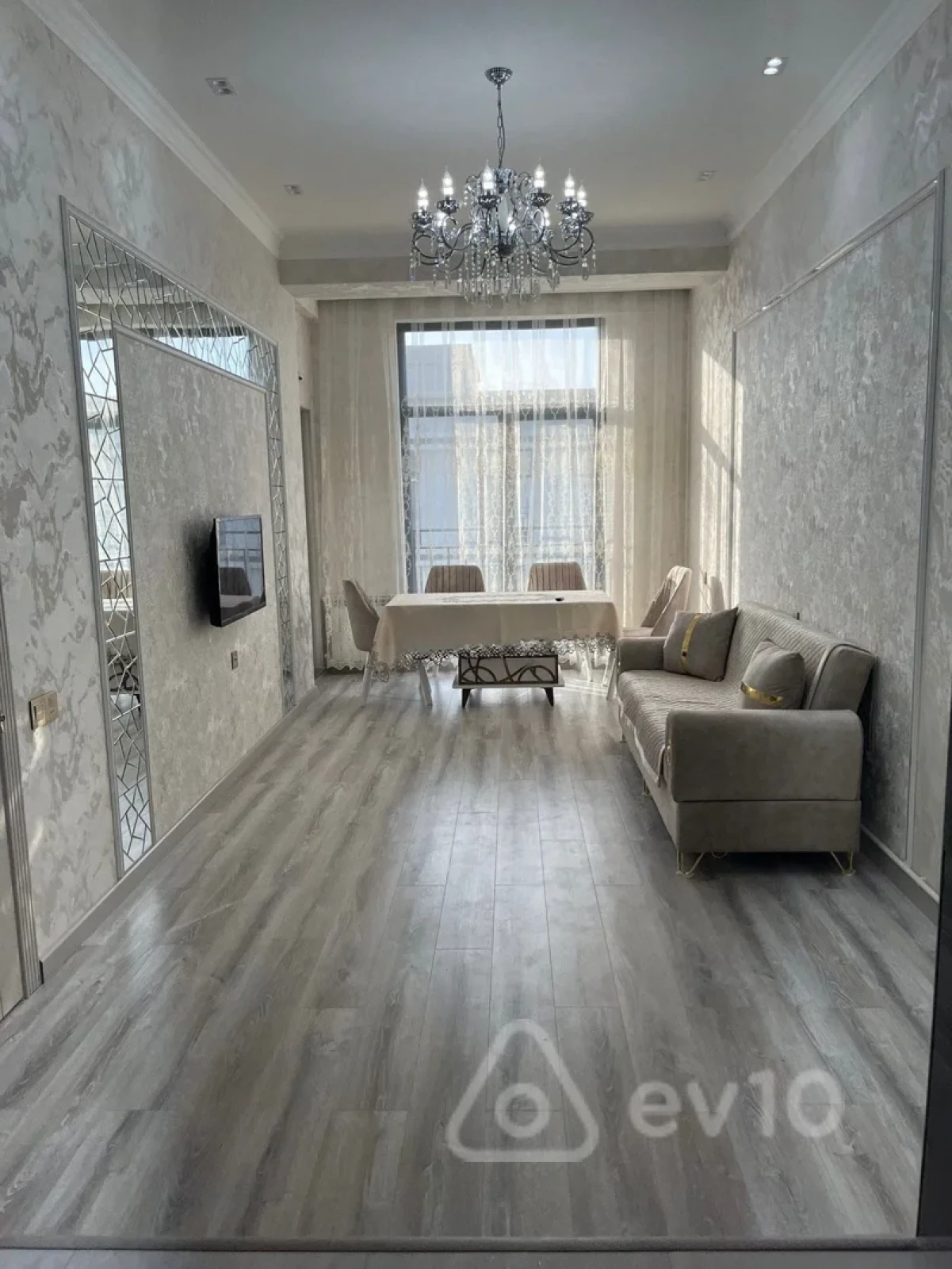 Kirayə verilir 2 otaqlı yeni tikili 60 m²