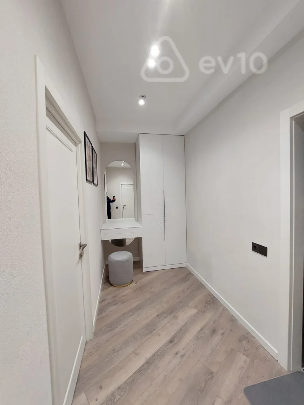 Kirayə verilir 3 otaqlı yeni tikili 70 m²