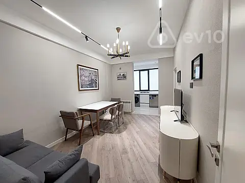 Kirayə verilir 3 otaqlı yeni tikili 70 m²