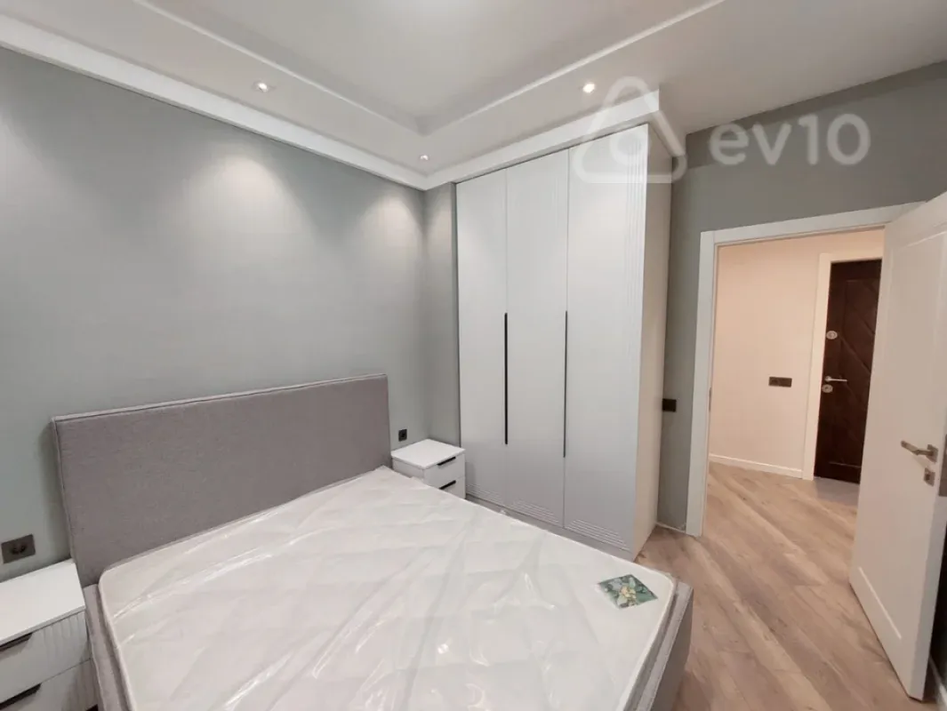 Kirayə verilir 3 otaqlı yeni tikili 70 m²