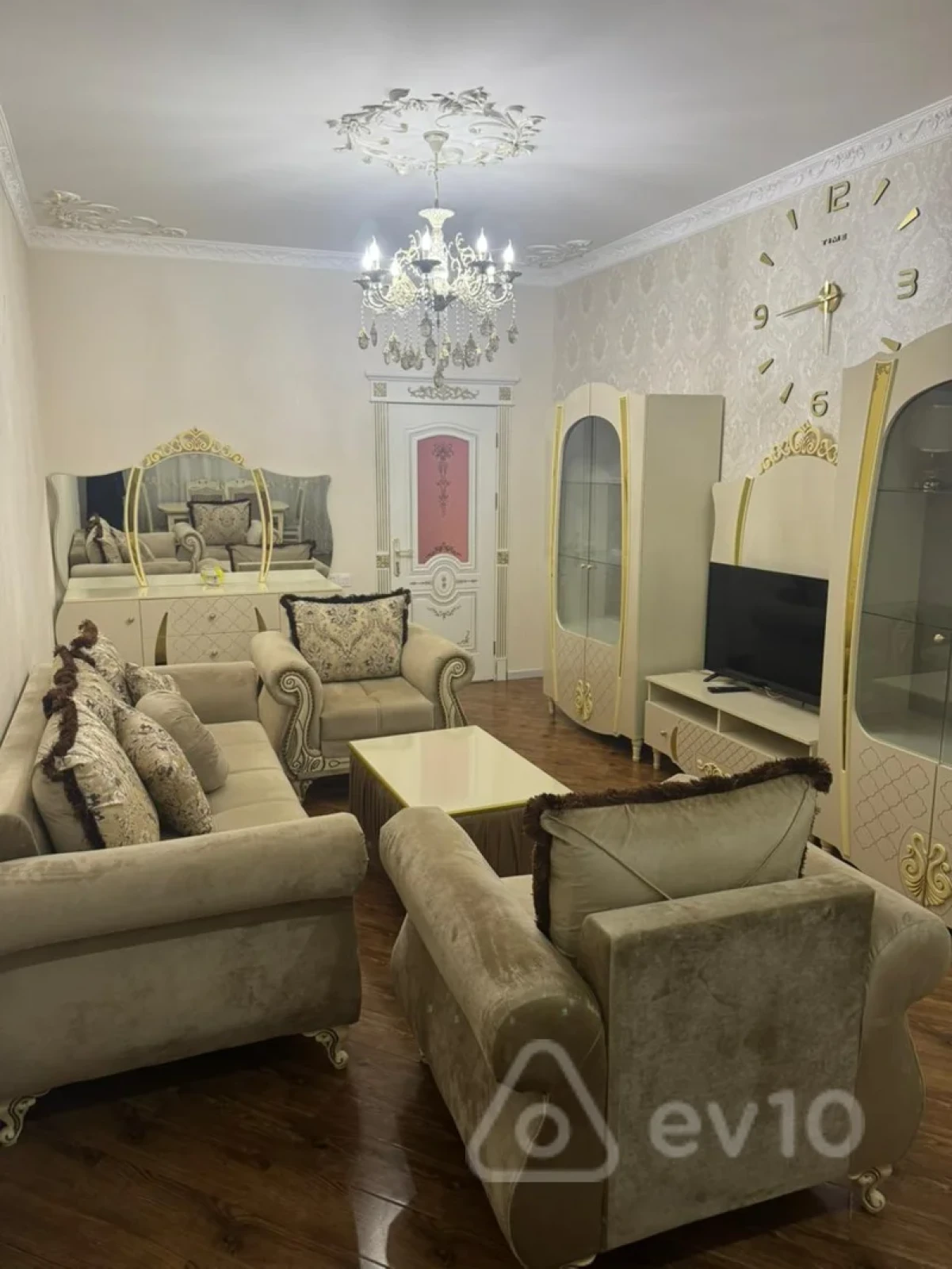 Kirayə verilir 2 otaqlı yeni tikili 62 m²