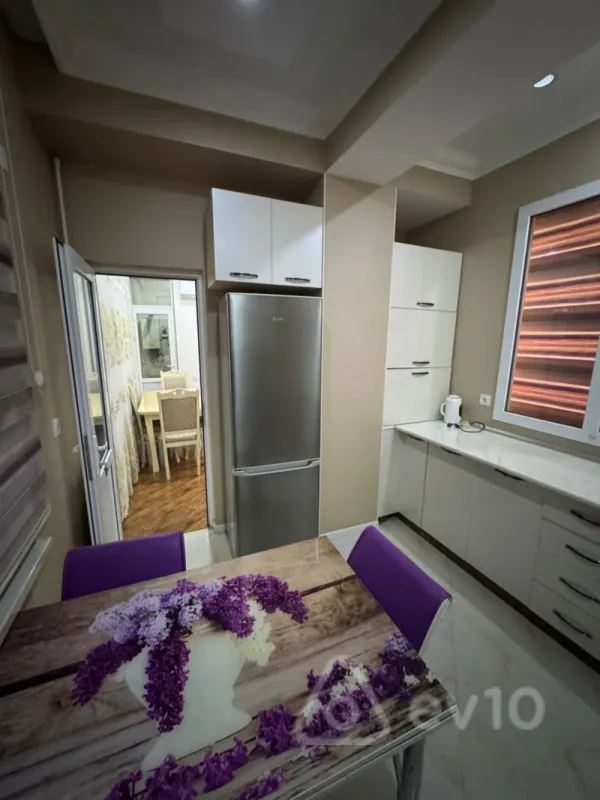 Kirayə verilir 2 otaqlı yeni tikili 62 m²