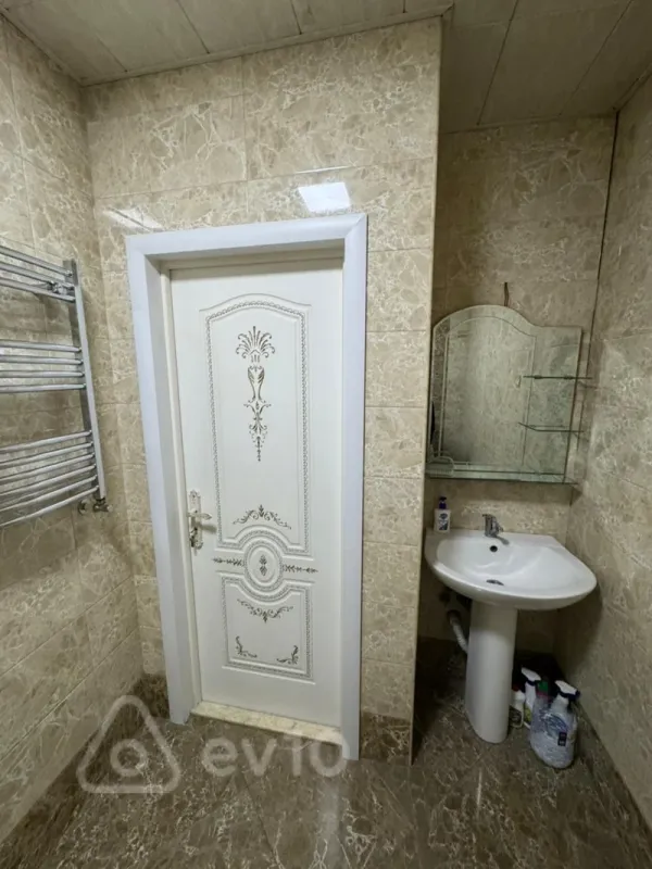 Kirayə verilir 2 otaqlı yeni tikili 62 m²