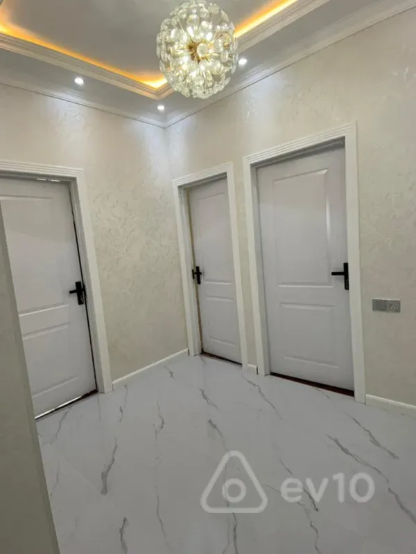 Satılır 3 otaqlı yeni tikili 80 m²