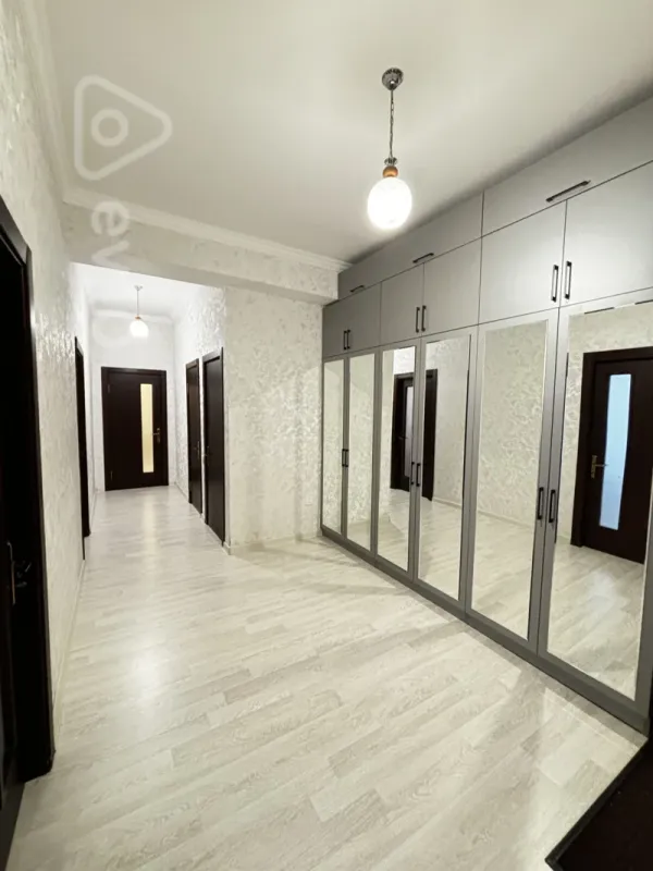Satılır 3 otaqlı yeni tikili 109 m²