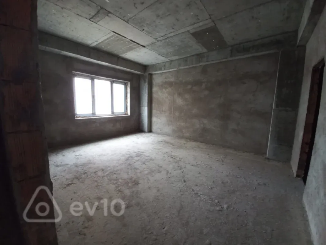 Satılır 4 otaqlı yeni tikili 175 m²