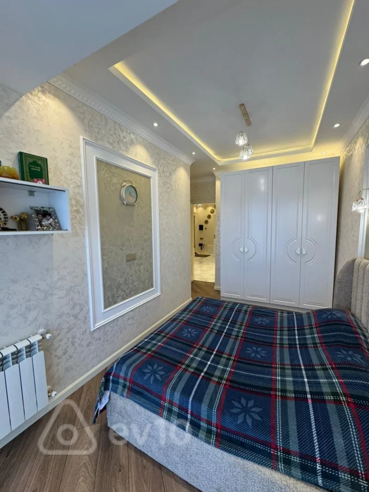 Kirayə verilir 4 otaqlı yeni tikili 135 m²