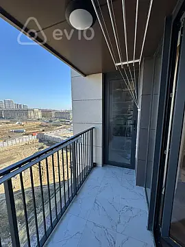 Kirayə verilir 4 otaqlı yeni tikili 135 m²