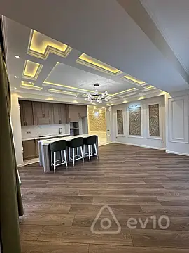 Kirayə verilir 4 otaqlı yeni tikili 135 m²