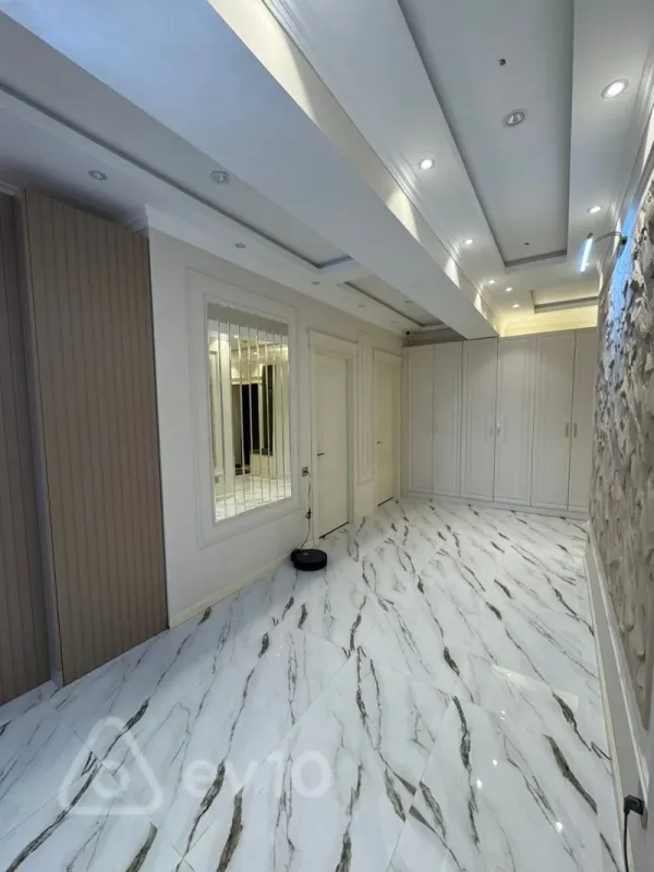 Kirayə verilir 4 otaqlı yeni tikili 135 m²