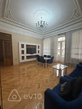 Kirayə verilir 3 otaqlı köhnə tikili 141 m² — Bakı, Səbail 3 otaq 141.00 m²