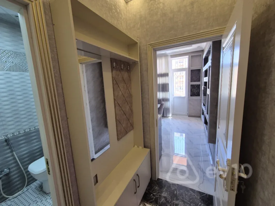 Kirayə verilir 3 otaqlı yeni tikili 70 m²