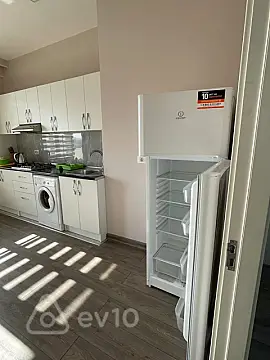 Kirayə verilir 3 otaqlı yeni tikili 140 m²
