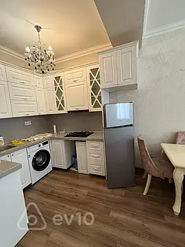 Kirayə verilir 2 otaqlı yeni tikili 55 m²
