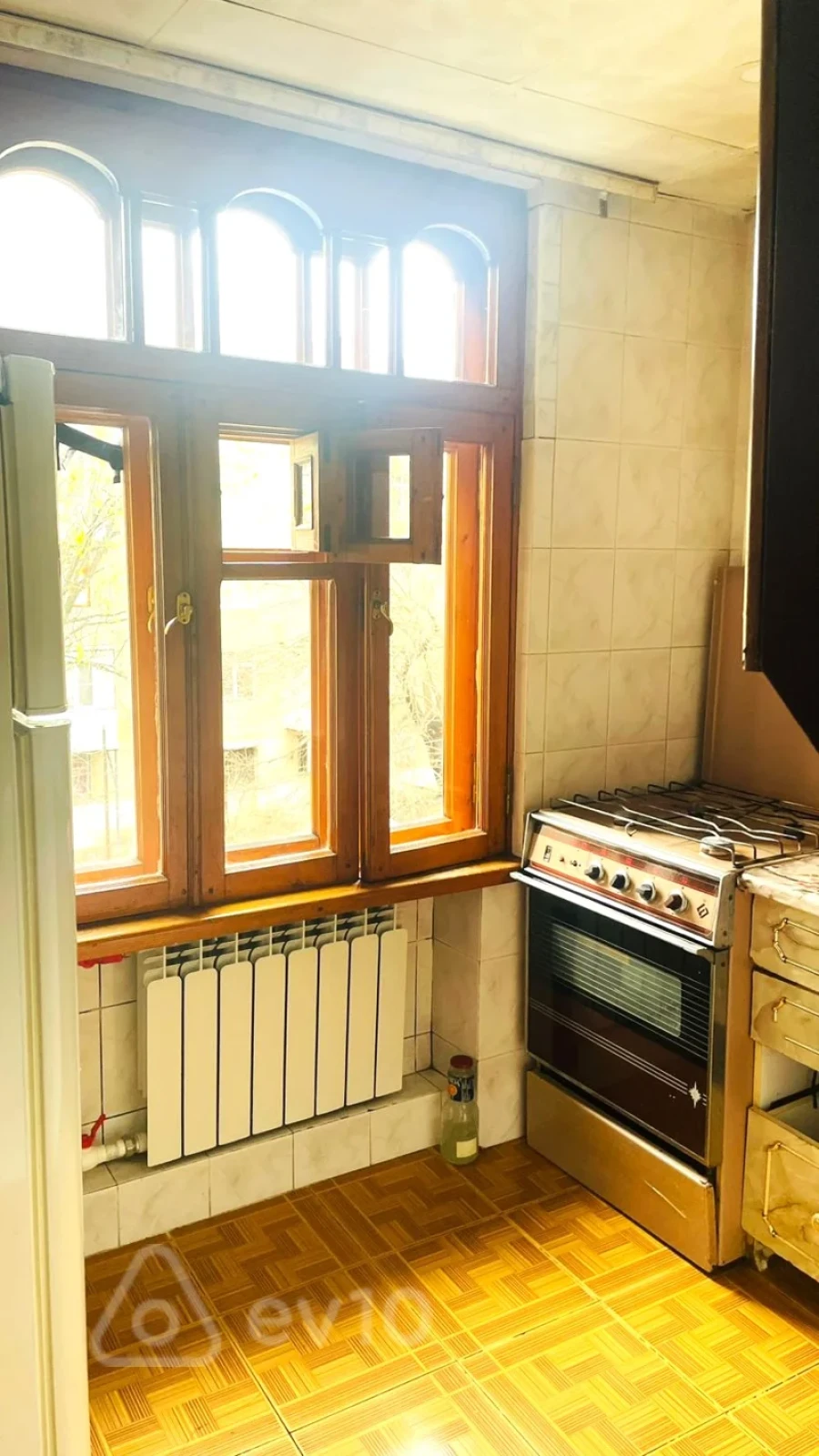 Kirayə verilir 2 otaqlı köhnə tikili 65 m²