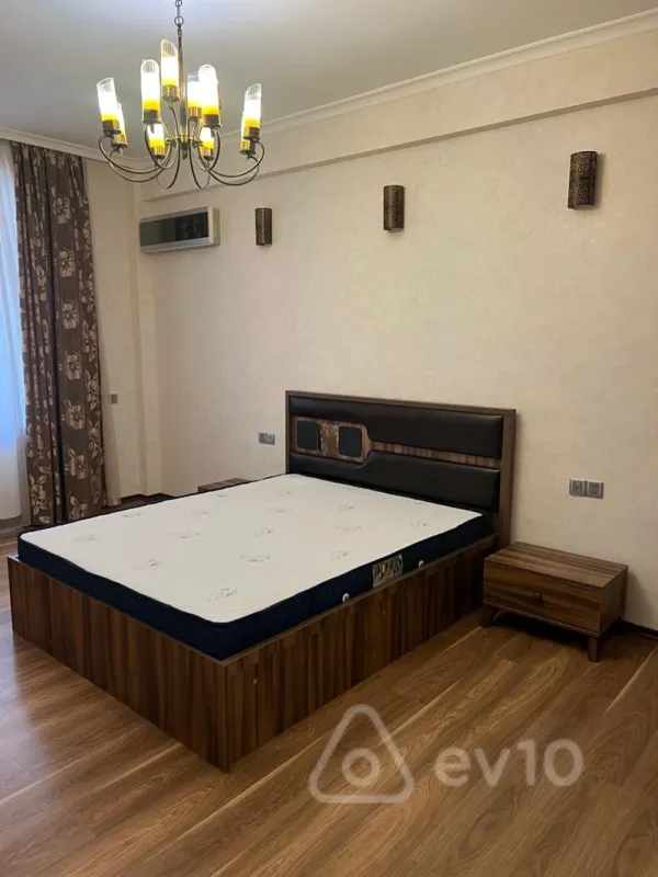 Kirayə verilir 3 otaqlı yeni tikili 105 m²