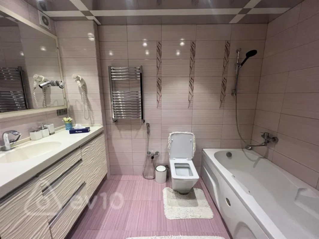 Kirayə verilir 3 otaqlı yeni tikili 105 m²