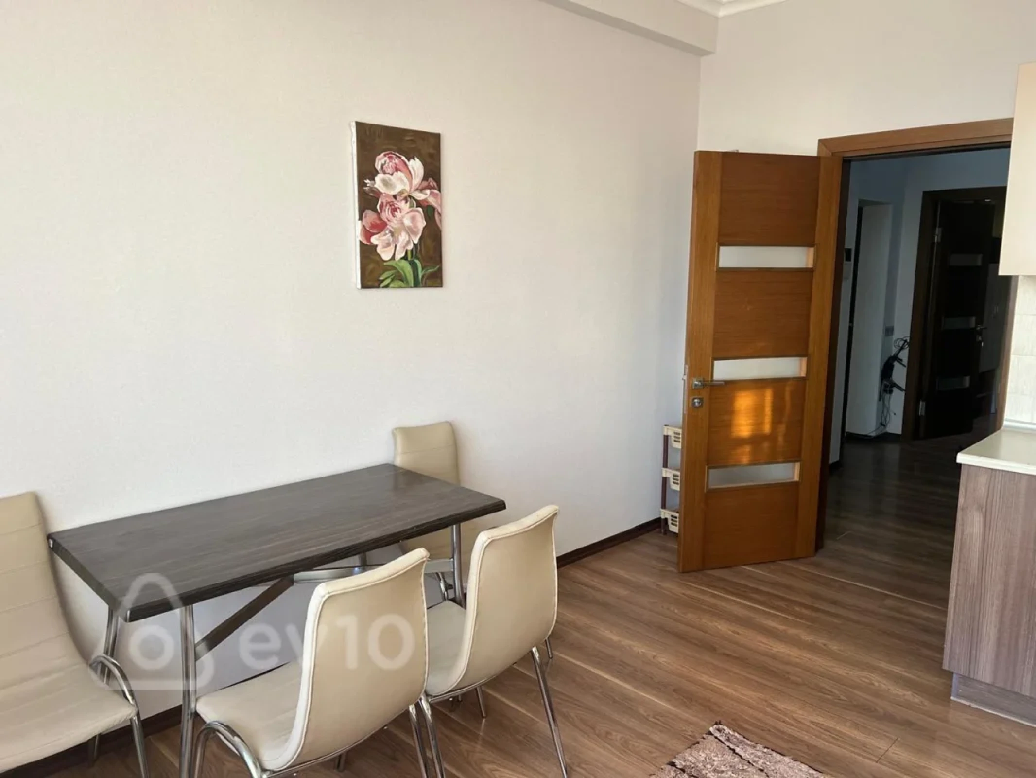 Kirayə verilir 3 otaqlı yeni tikili 105 m²