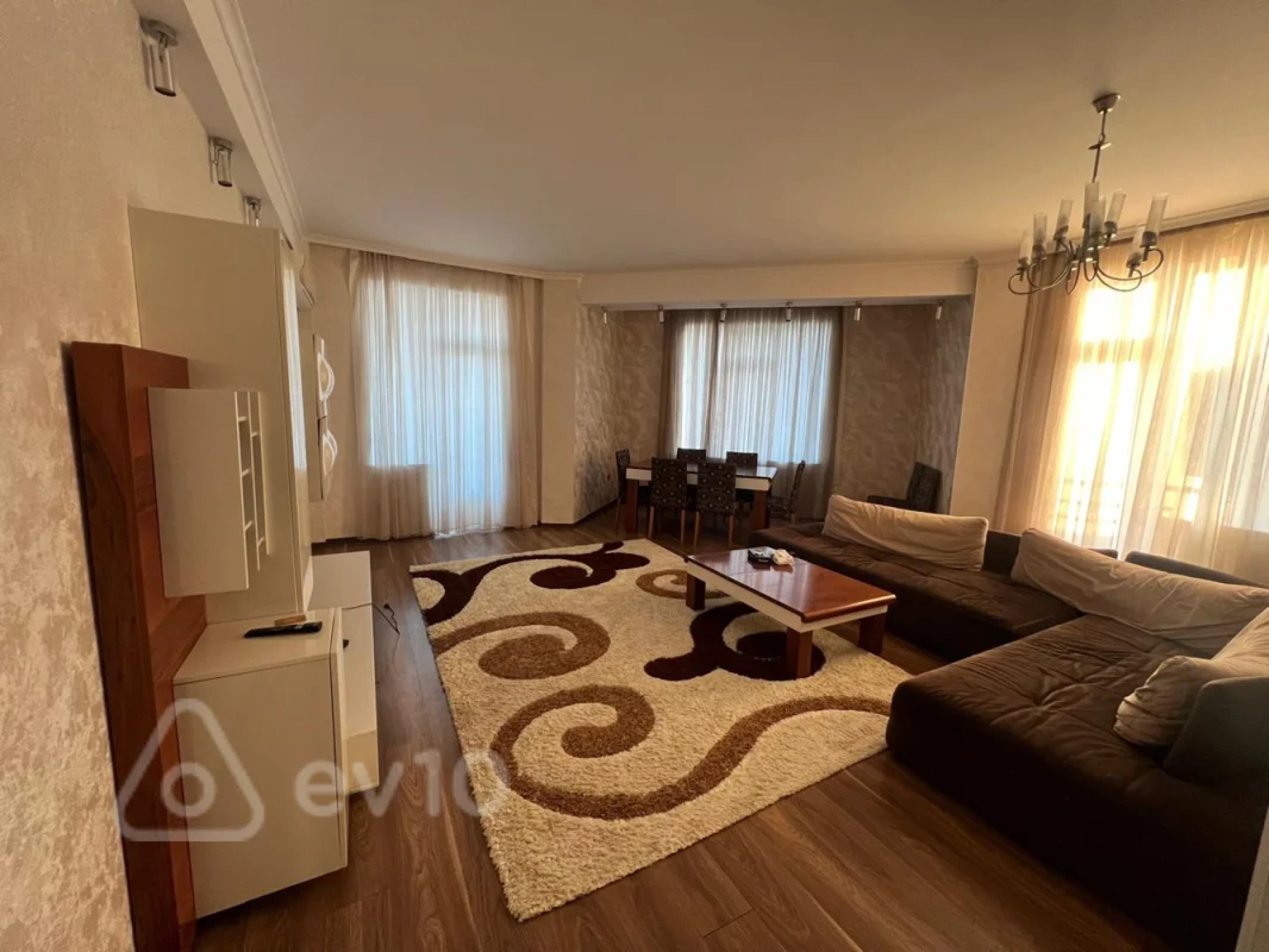 Kirayə verilir 3 otaqlı yeni tikili 105 m²