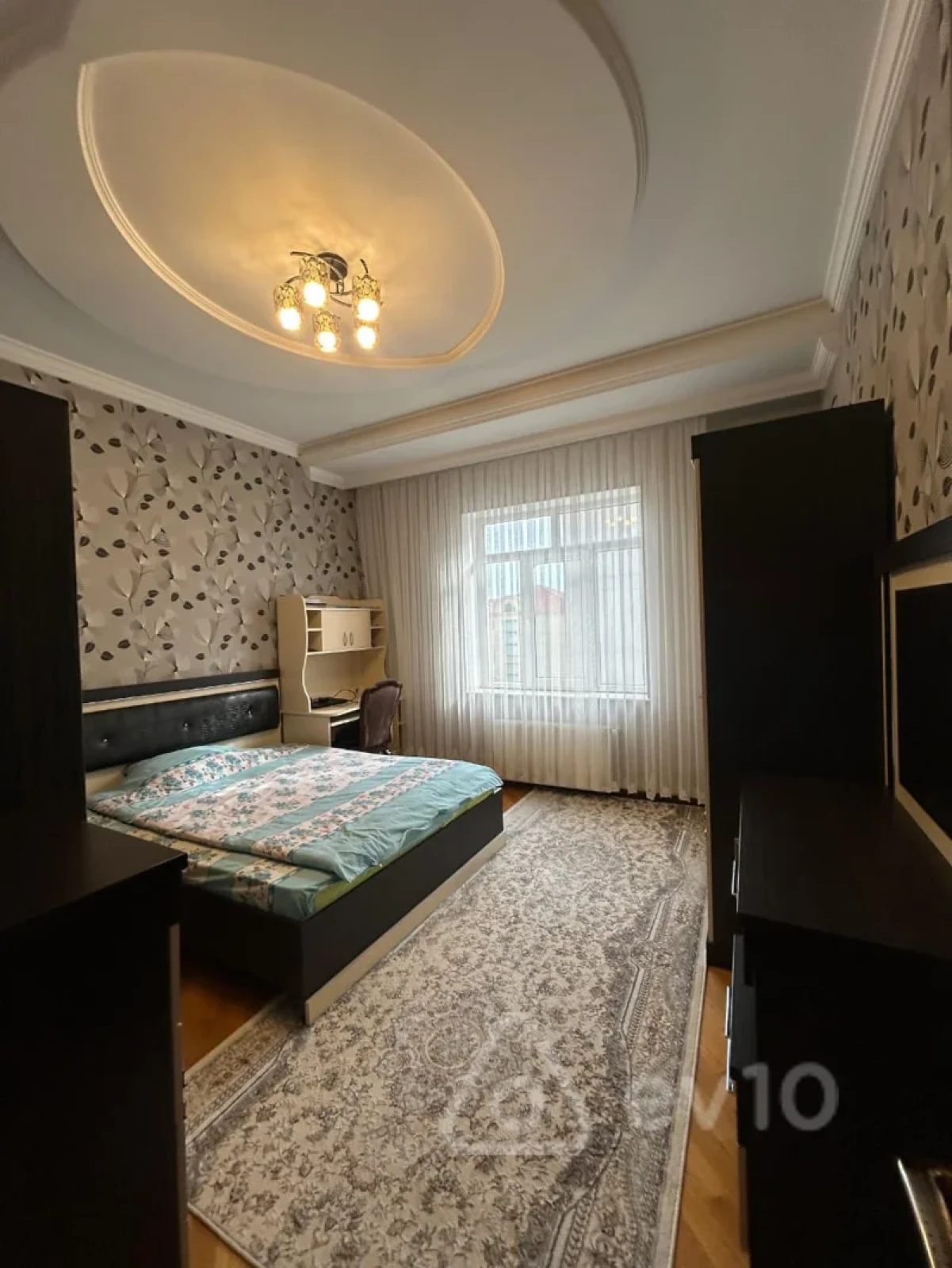 Satılır 6 otaqlı həyət evi 520 m²