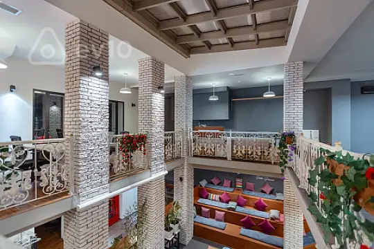 Kirayə verilir 12 otaqlı ofis 870 m²