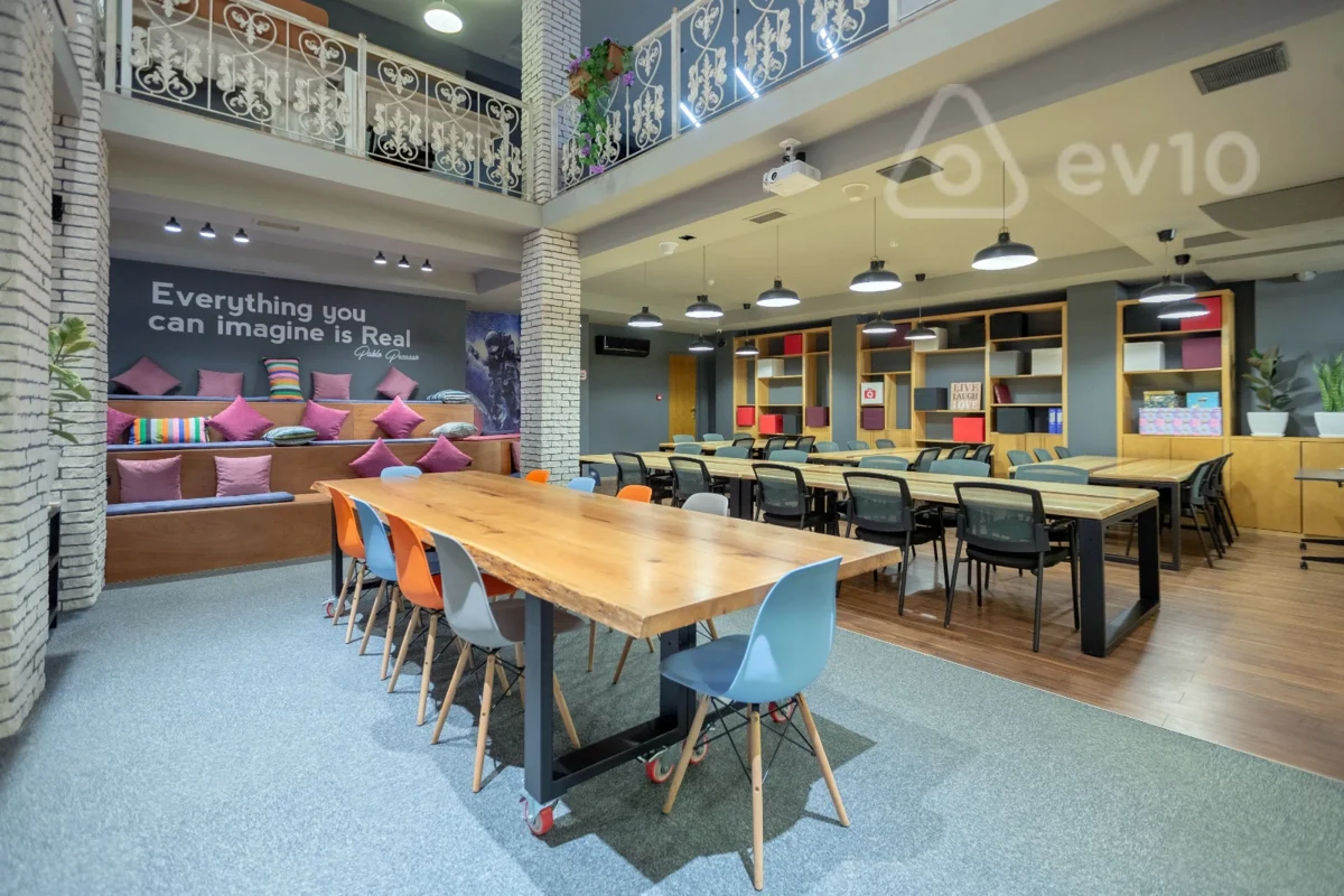 Kirayə verilir 12 otaqlı ofis 870 m²