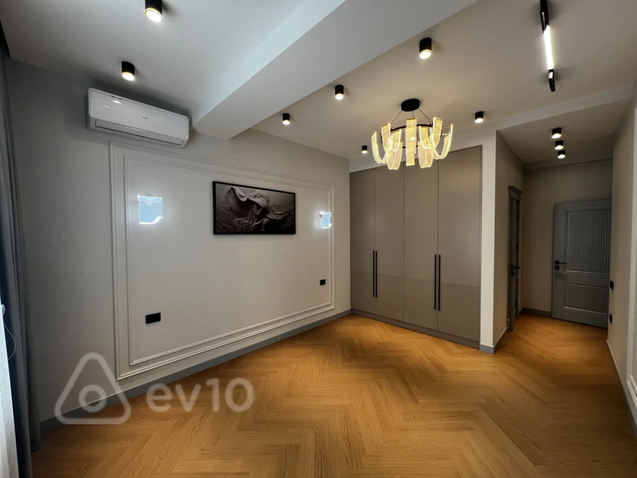 Satılır 4 otaqlı yeni tikili 117 m²