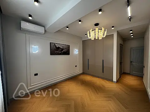 Satılır 4 otaqlı yeni tikili 117 m²