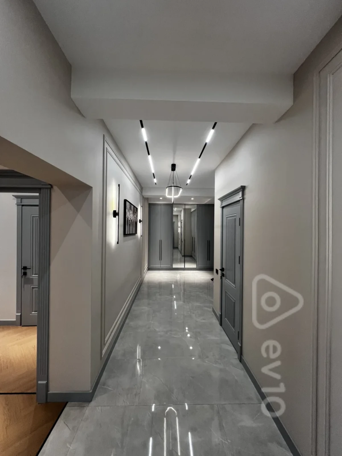 Satılır 4 otaqlı yeni tikili 117 m²