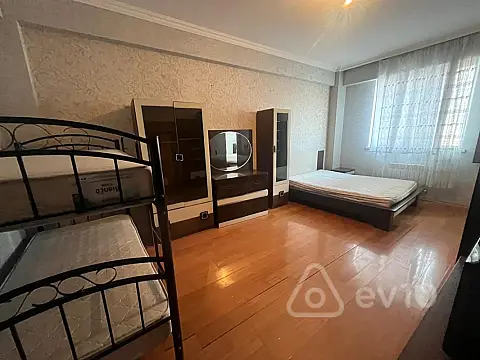 Kirayə verilir 2 otaqlı yeni tikili 45 m²
