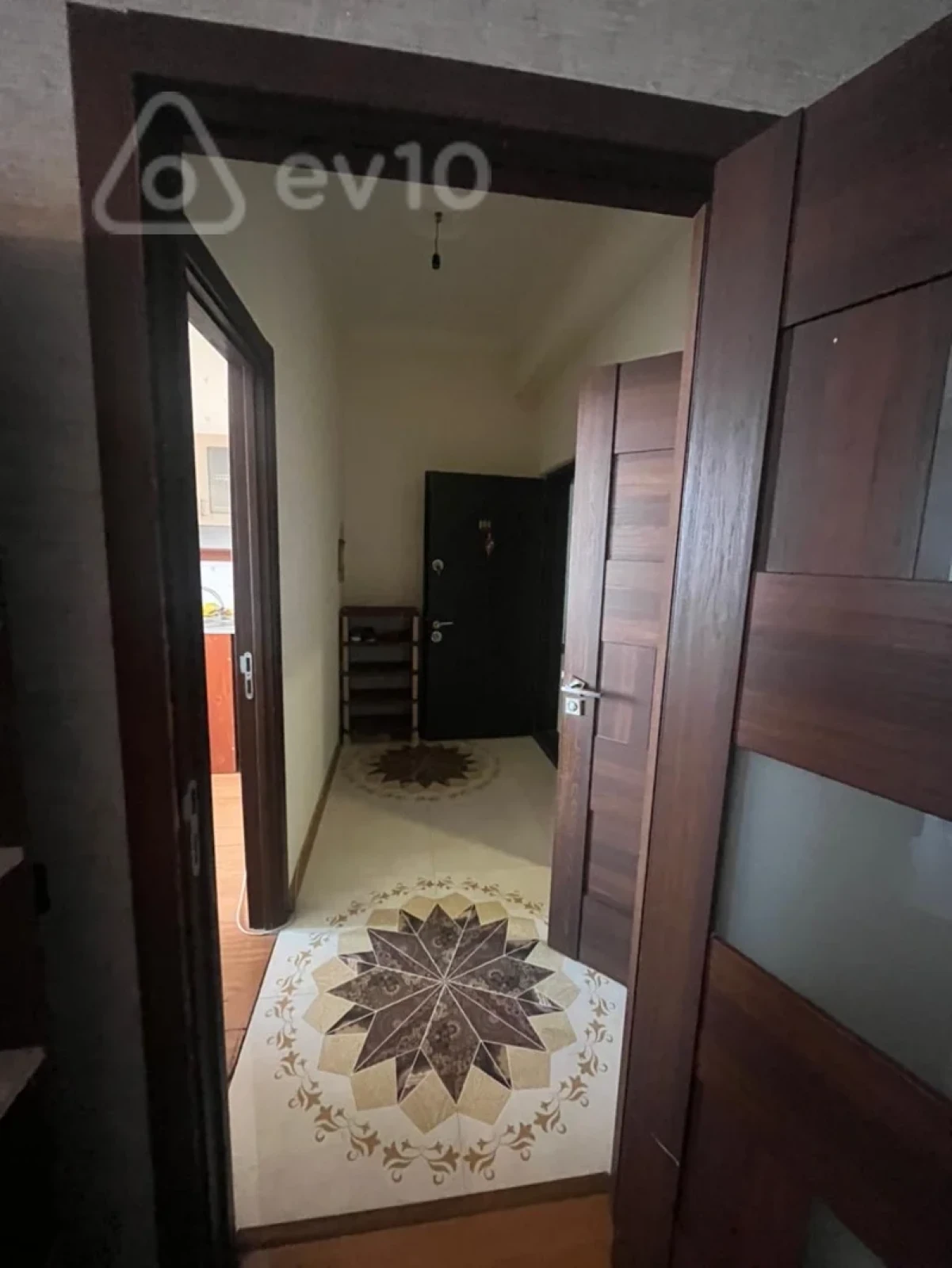 Kirayə verilir 2 otaqlı yeni tikili 45 m²