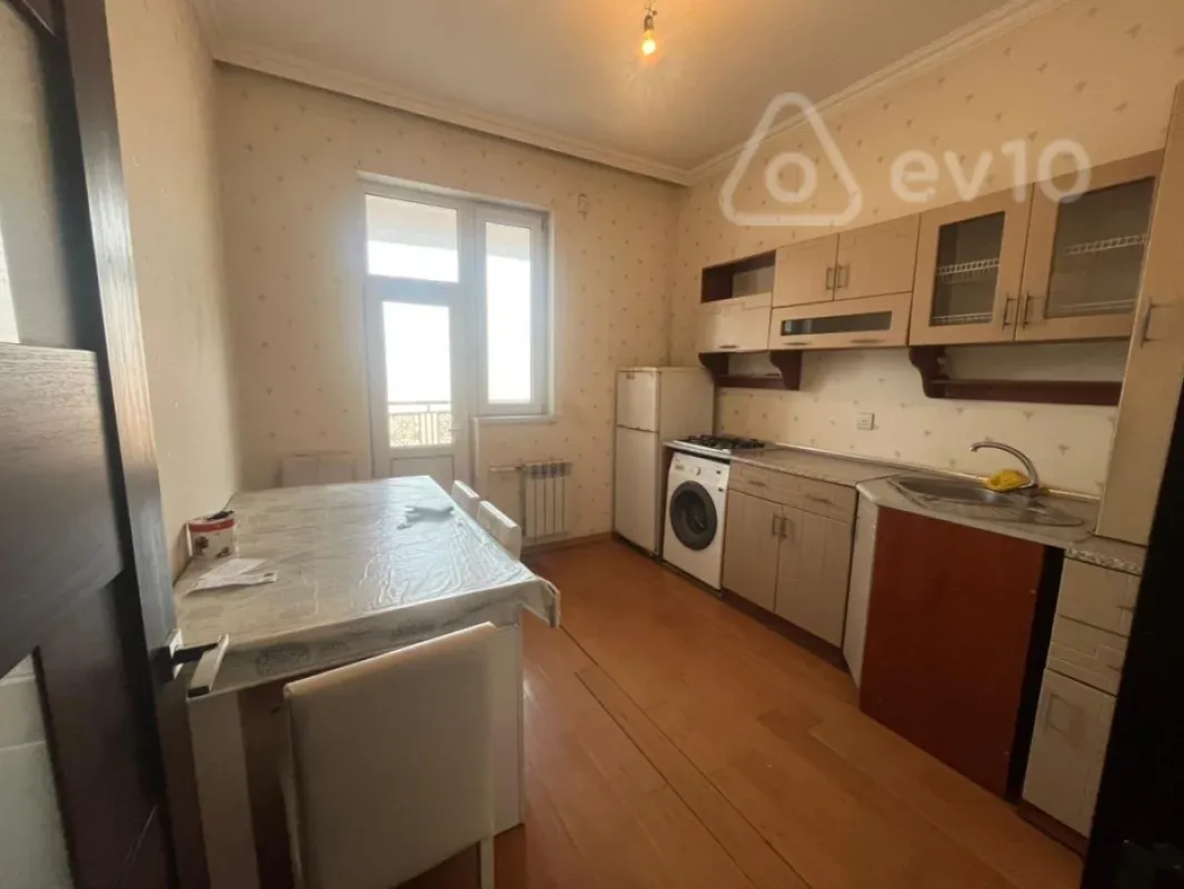 Kirayə verilir 2 otaqlı yeni tikili 45 m²
