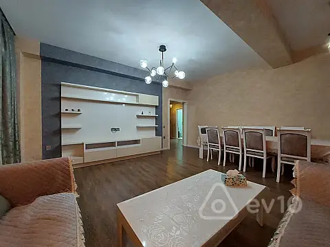 Kirayə verilir 3 otaqlı yeni tikili 122 m²