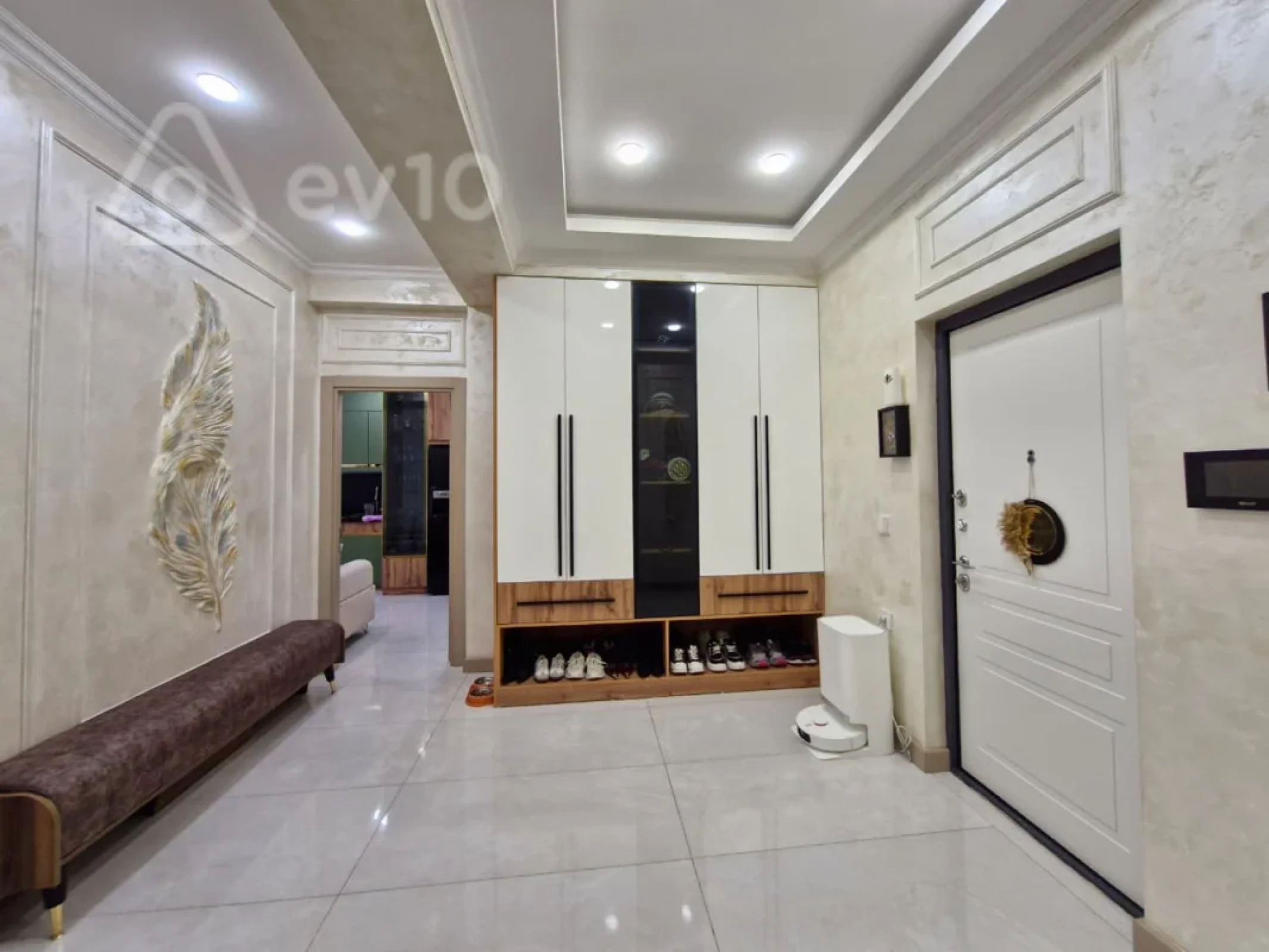 Satılır 2 otaqlı yeni tikili 87 m²