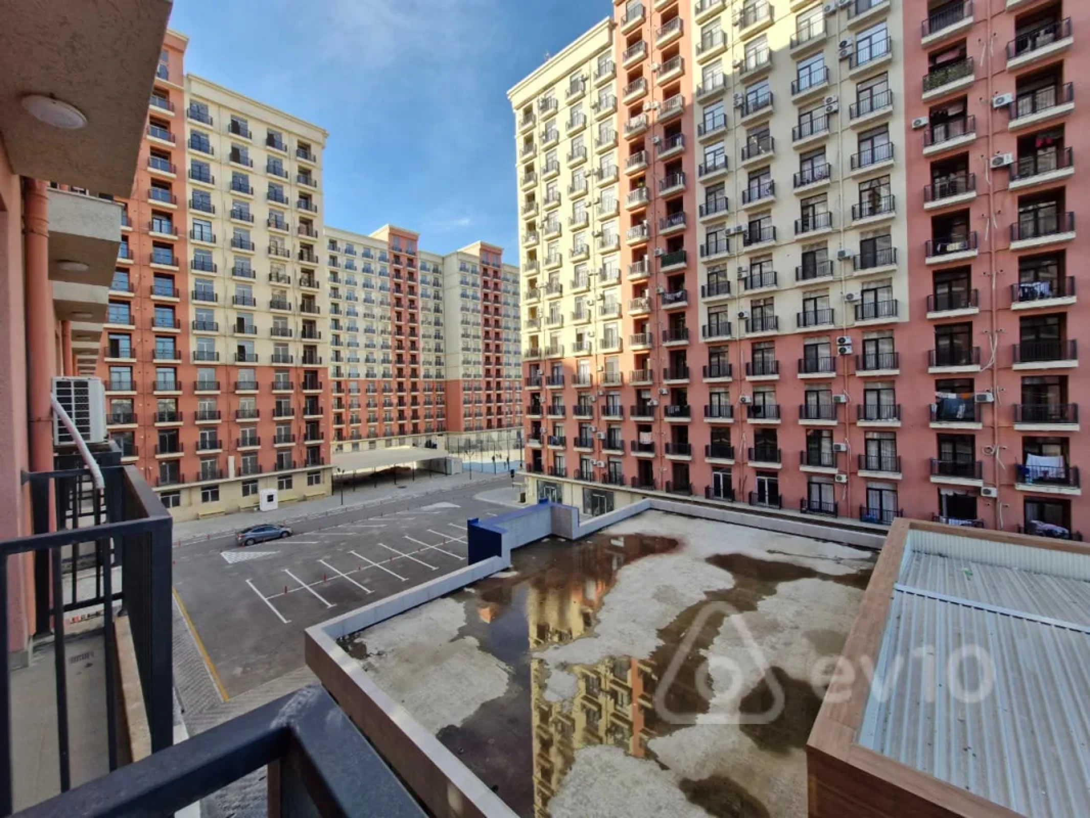 Satılır 2 otaqlı yeni tikili 87 m²