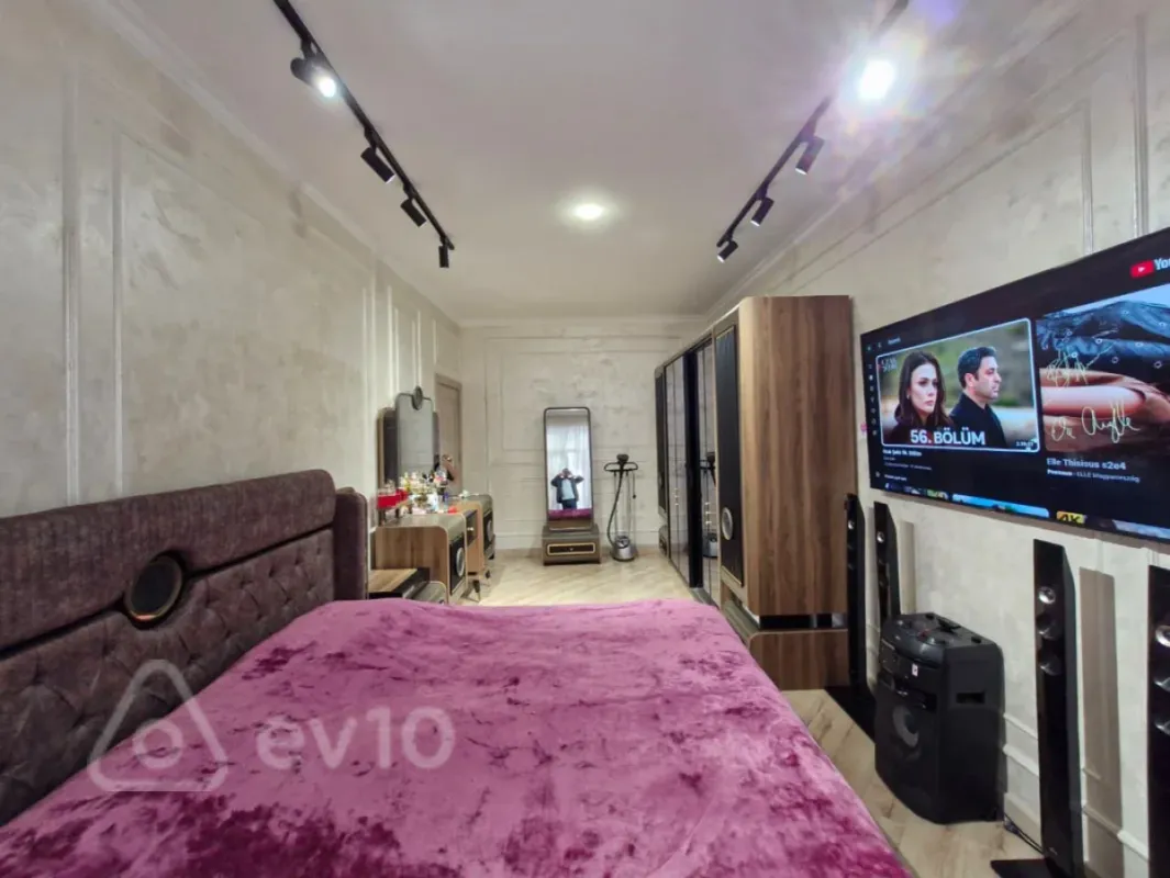 Satılır 2 otaqlı yeni tikili 87 m²