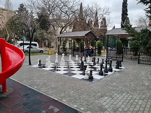 Satılır 2 otaqlı köhnə tikili 65 m²