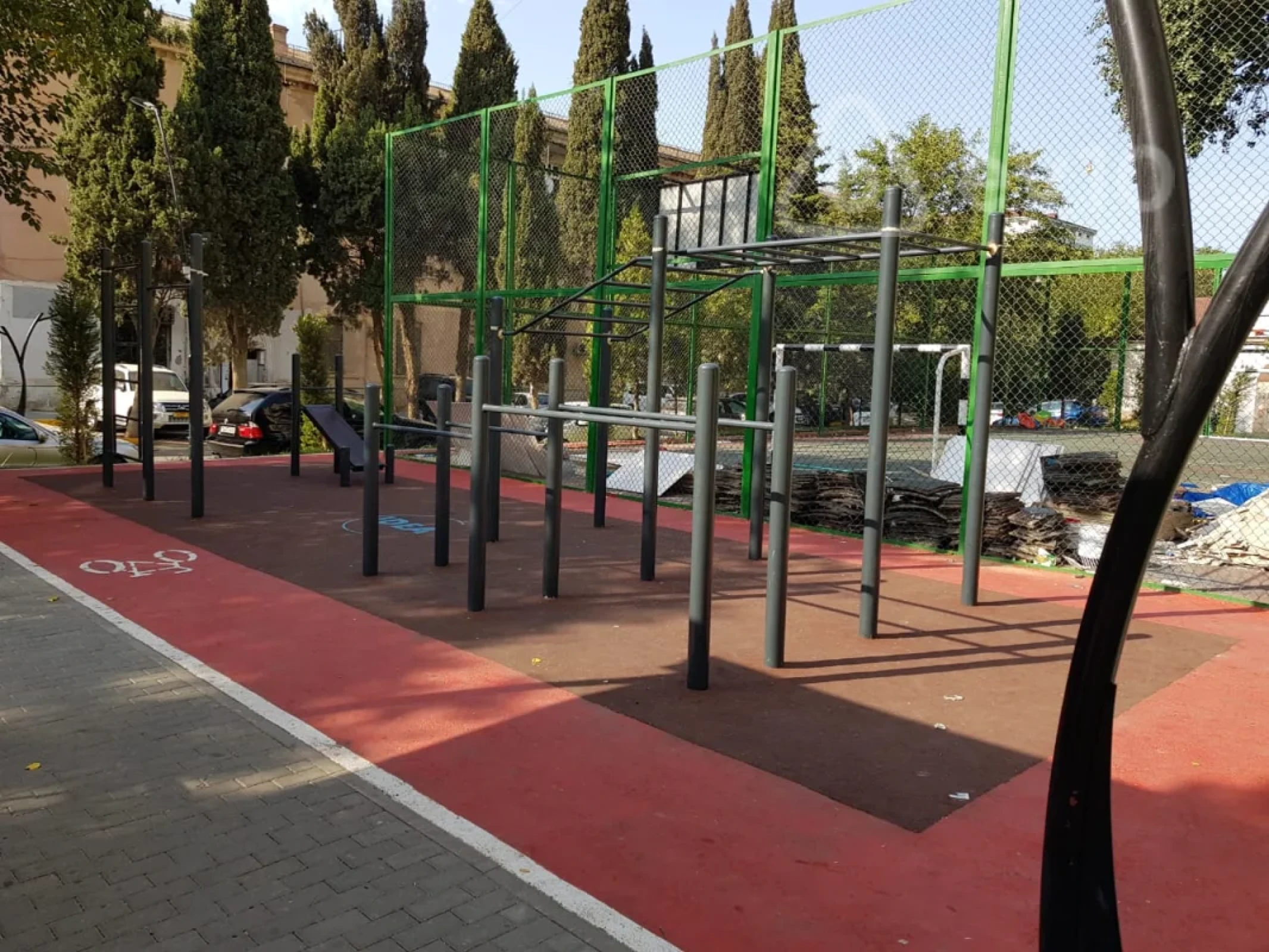 Satılır 2 otaqlı köhnə tikili 65 m²