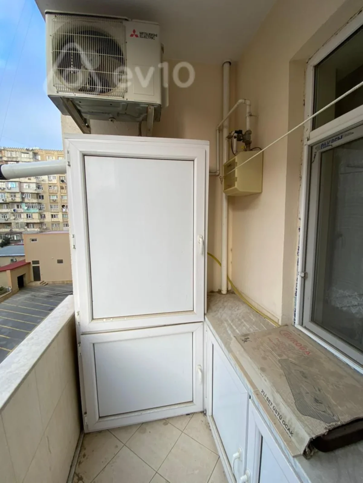 Satılır 3 otaqlı yeni tikili 105 m²