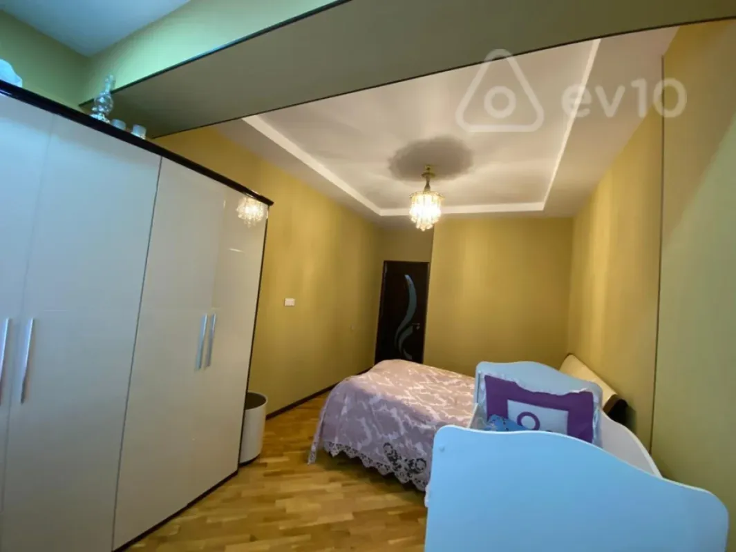 Satılır 3 otaqlı yeni tikili 105 m²