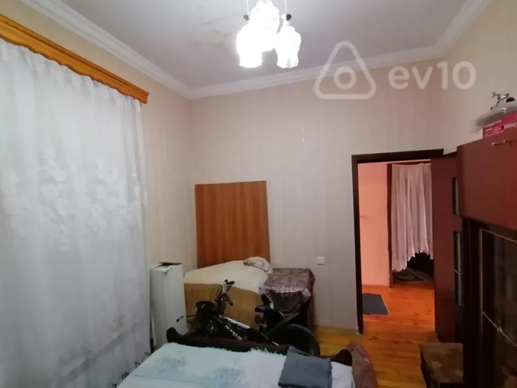 Kirayə verilir 2 otaqlı həyət evi 60 m²