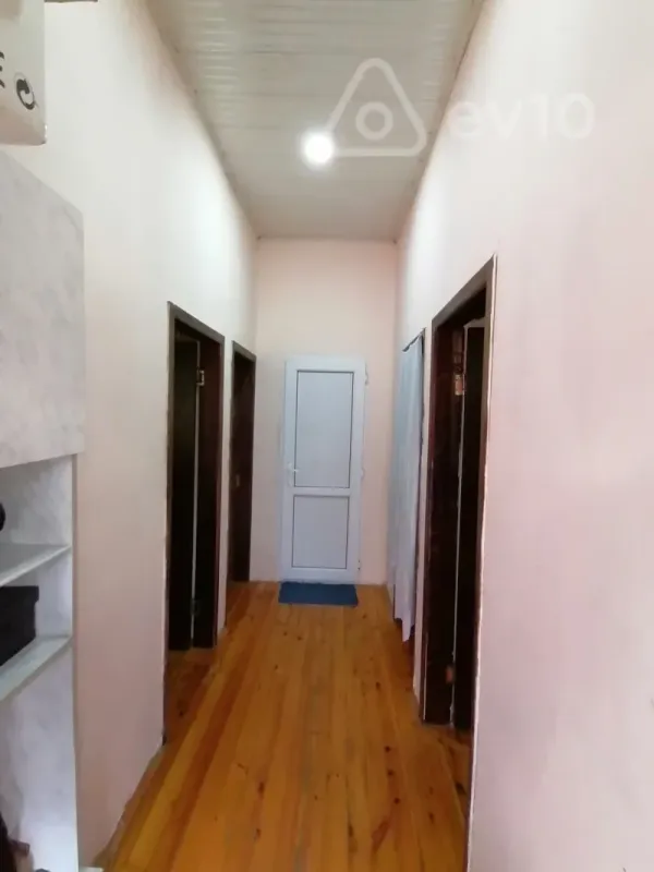 Kirayə verilir 2 otaqlı həyət evi 60 m²
