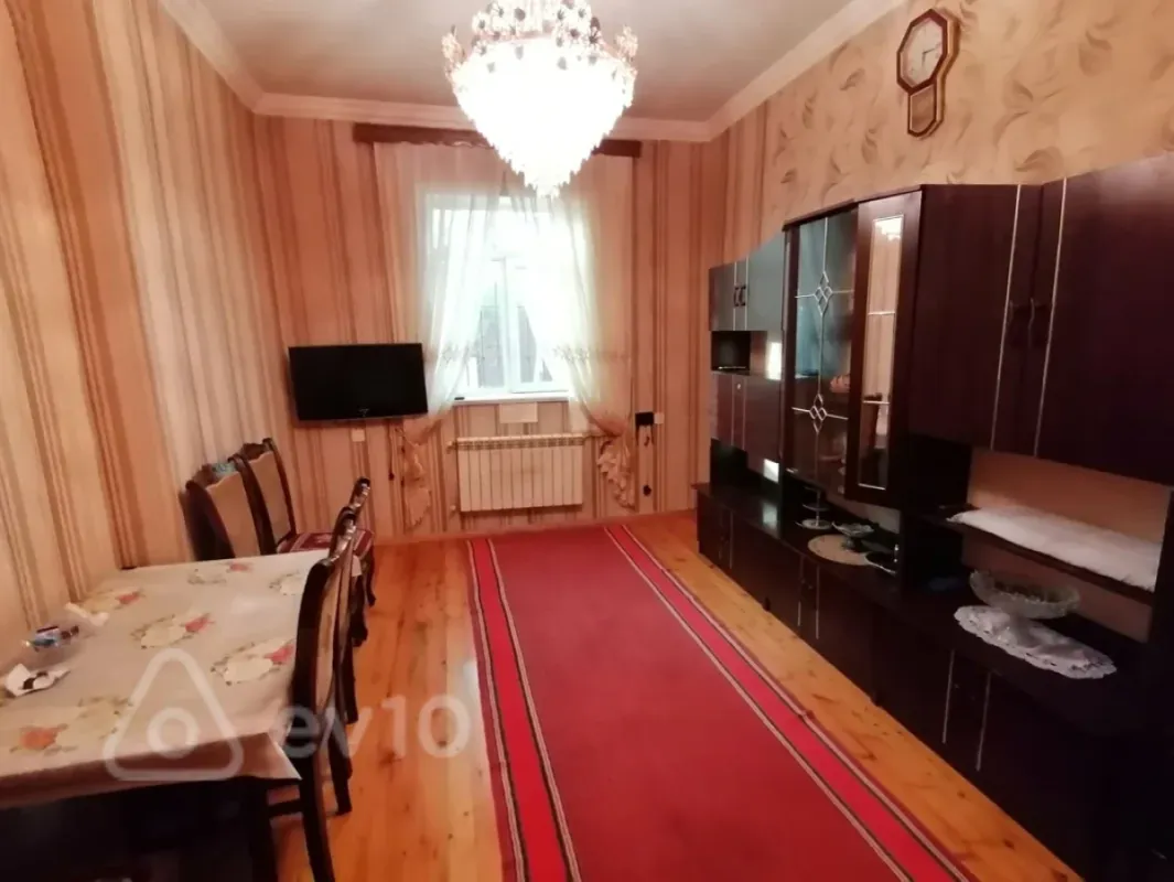 Kirayə verilir 2 otaqlı həyət evi 60 m²