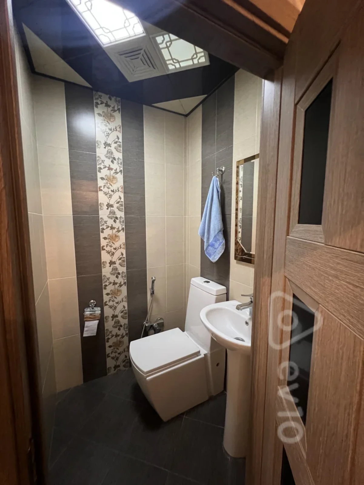 Satılır 3 otaqlı köhnə tikili 90 m²